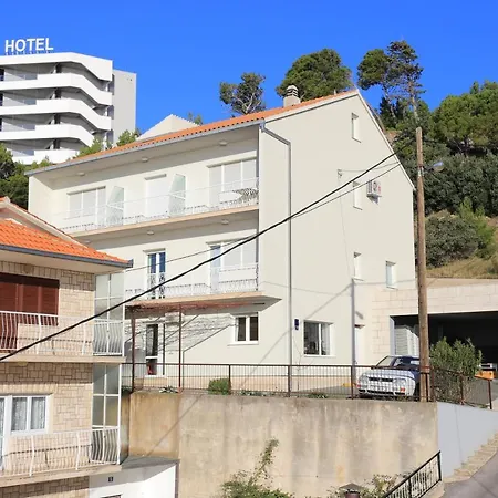 Apartment Apartments By The Sea Duce, Omis - 2829