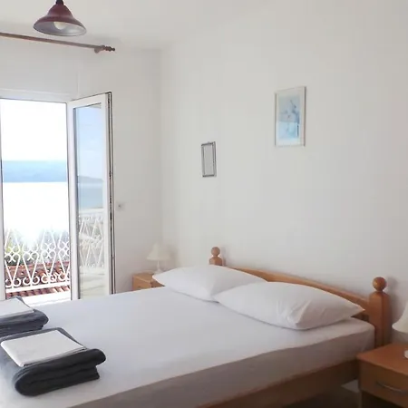 Apartment Apartments By The Sea Duce, Omis - 2829 Duce