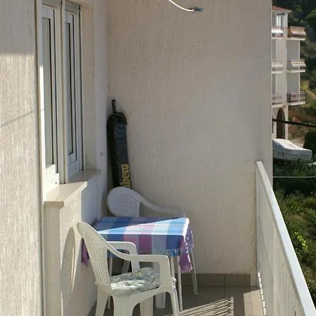 Apartment Apartments By The Sea Duce - Omis - 2829 *