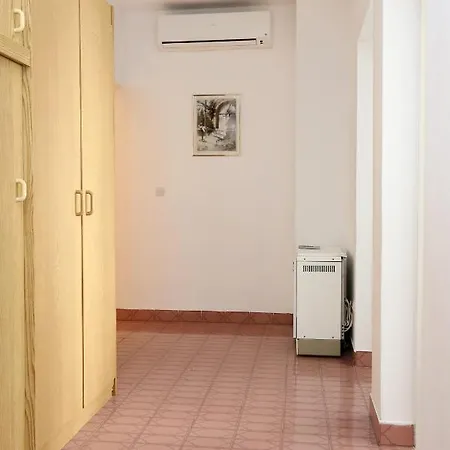 Apartment Apartments By The Sea Duce - Omis - 2829