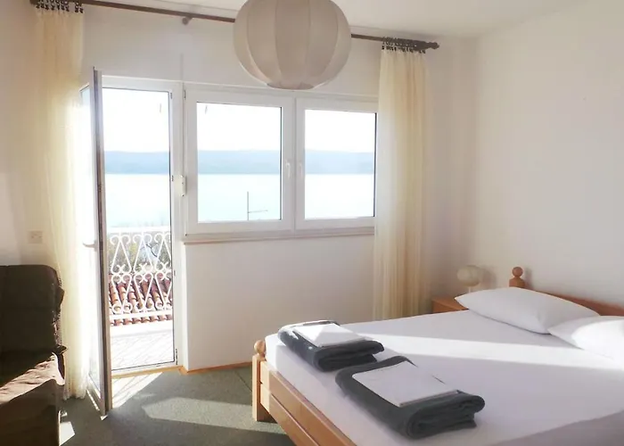 Apartments By The Sea Duce, Omis - 2829 شقة Duće